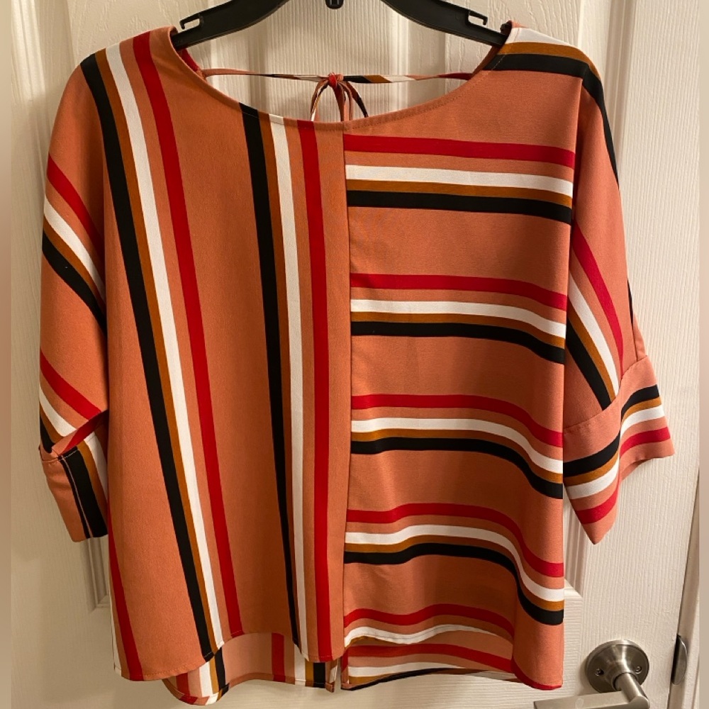 Brand: Express
Size: Small
Color: Orange, red, white, black